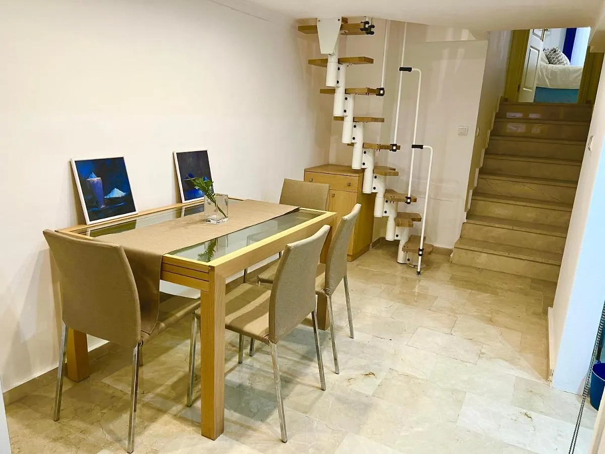 Apartmán Malaga Centro Station Maria Zambrano Parking Free 0*,  Španělsko