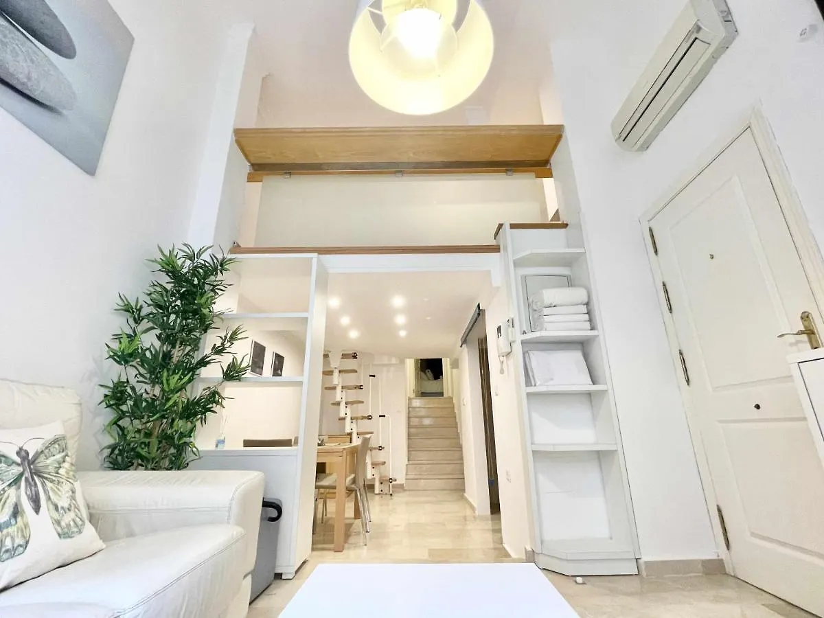 Malaga Centro Station Maria Zambrano Parking Free Apartment