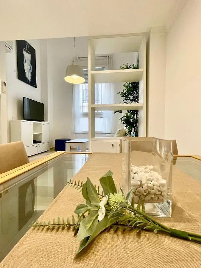 Malaga Centro Station Maria Zambrano Parking Free Apartment