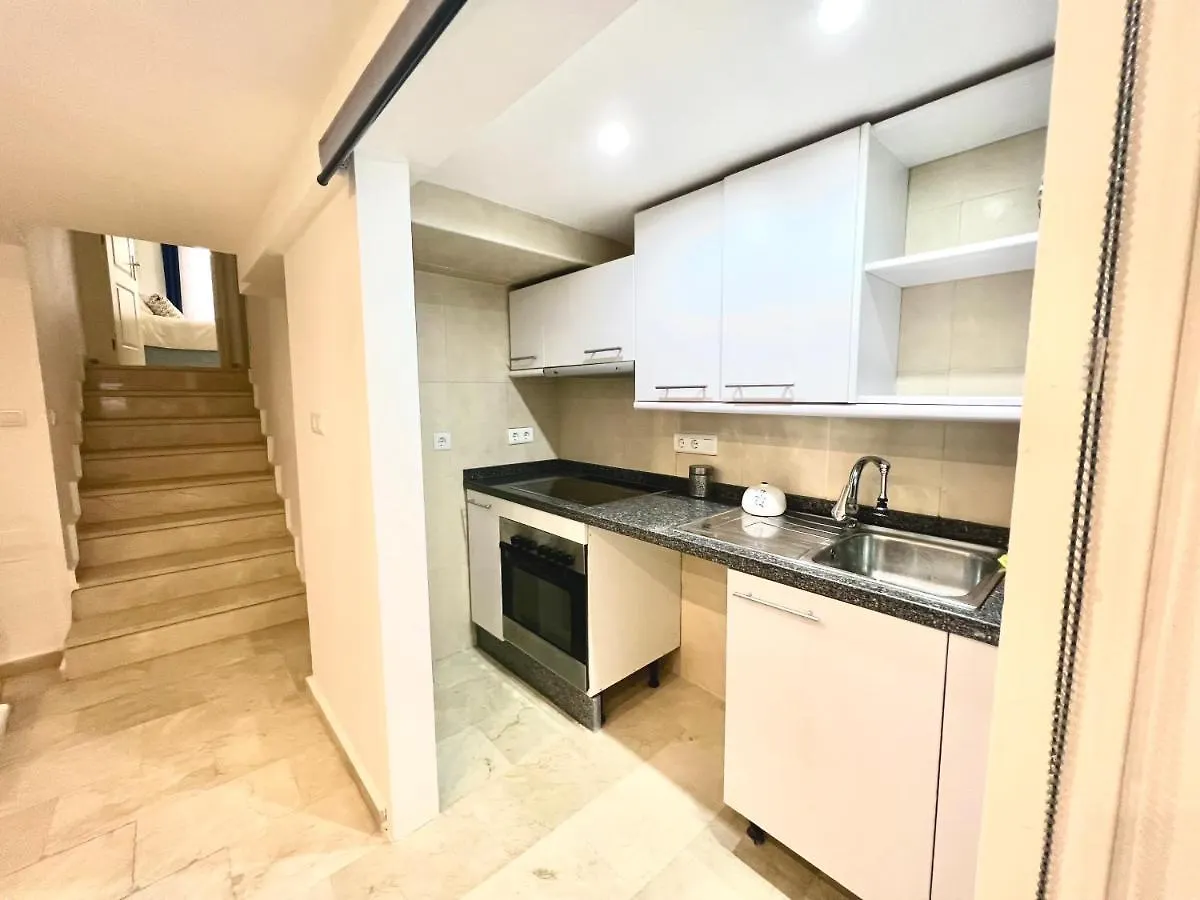 Malaga Centro Station Maria Zambrano Parking Free Apartment