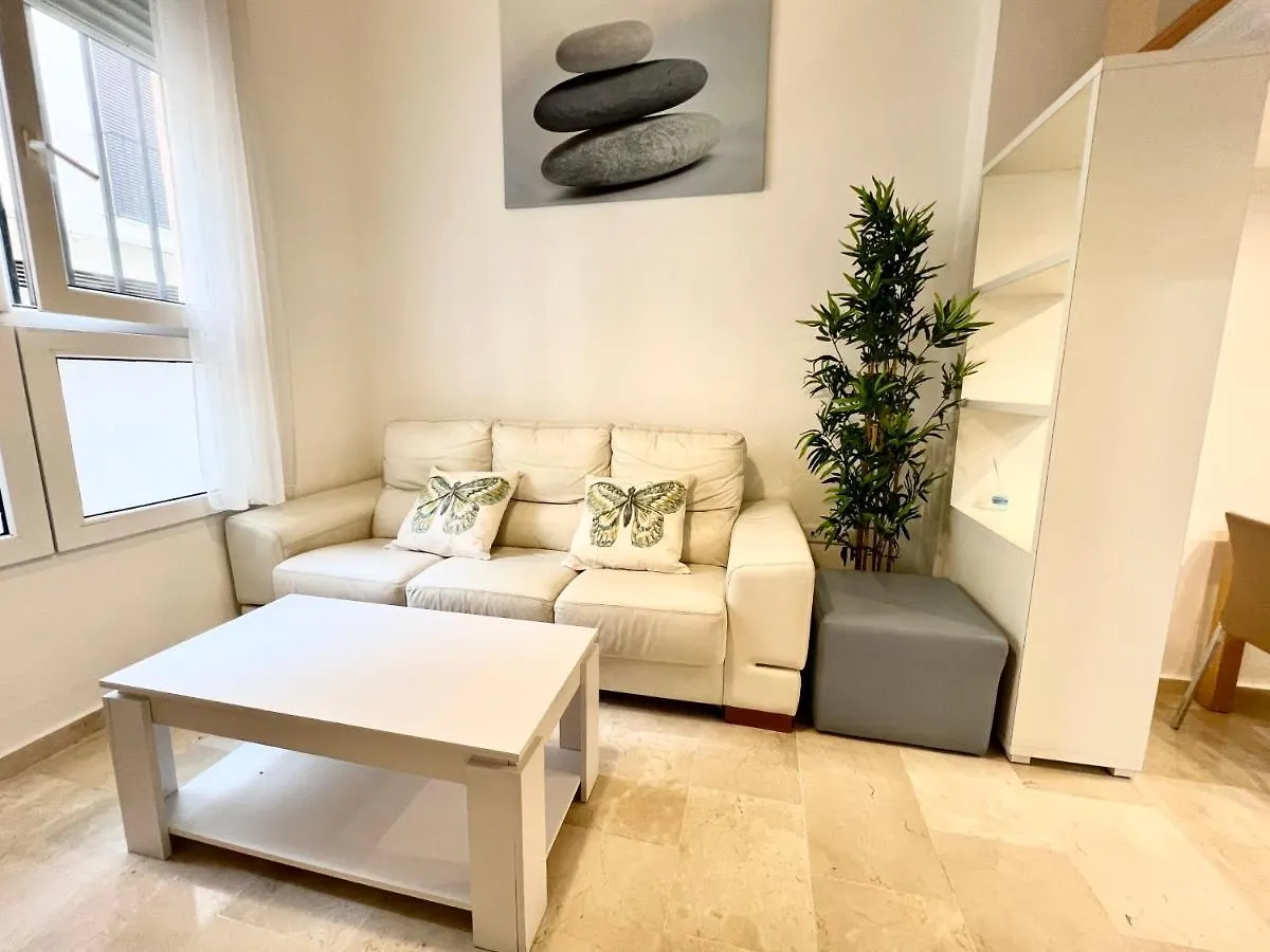 Malaga Centro Station Maria Zambrano Parking Free Apartment